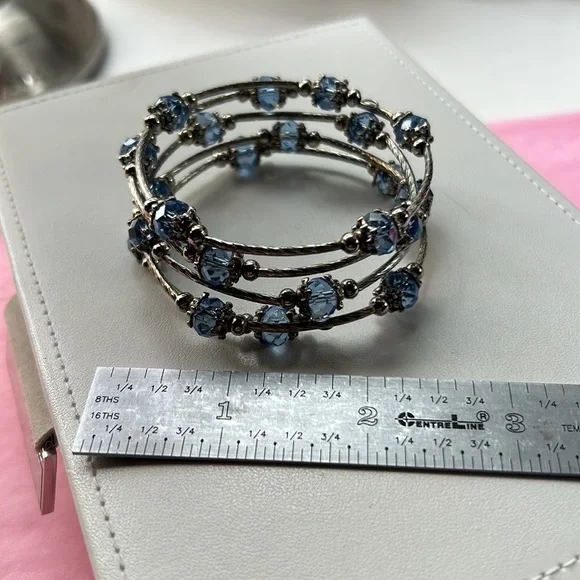 ‼️SALE‼️ Silver wrap around bracelet with blue beads - Picture 2 of 3